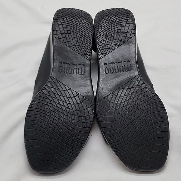 ■MUNRO■PEYTON●BLACK LEATHER SANDAL SLIGHT PLATFORM VELCRO STRAP LADIES 7■NWOB😍 - Picture 12 of 16